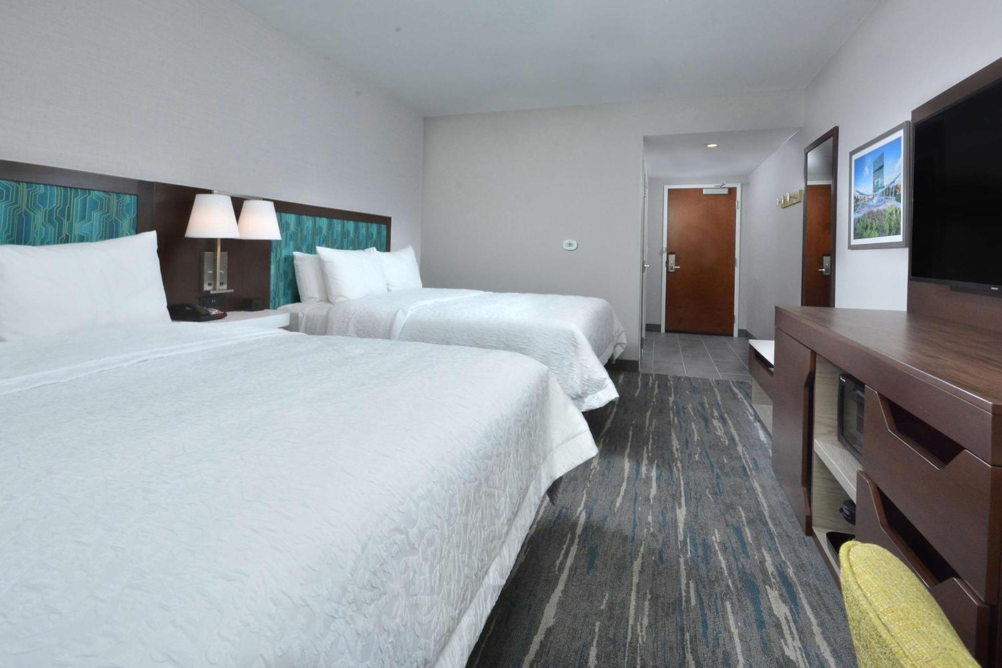Hampton Inn & Suites Charlotte North I 485 Ngoại thất bức ảnh