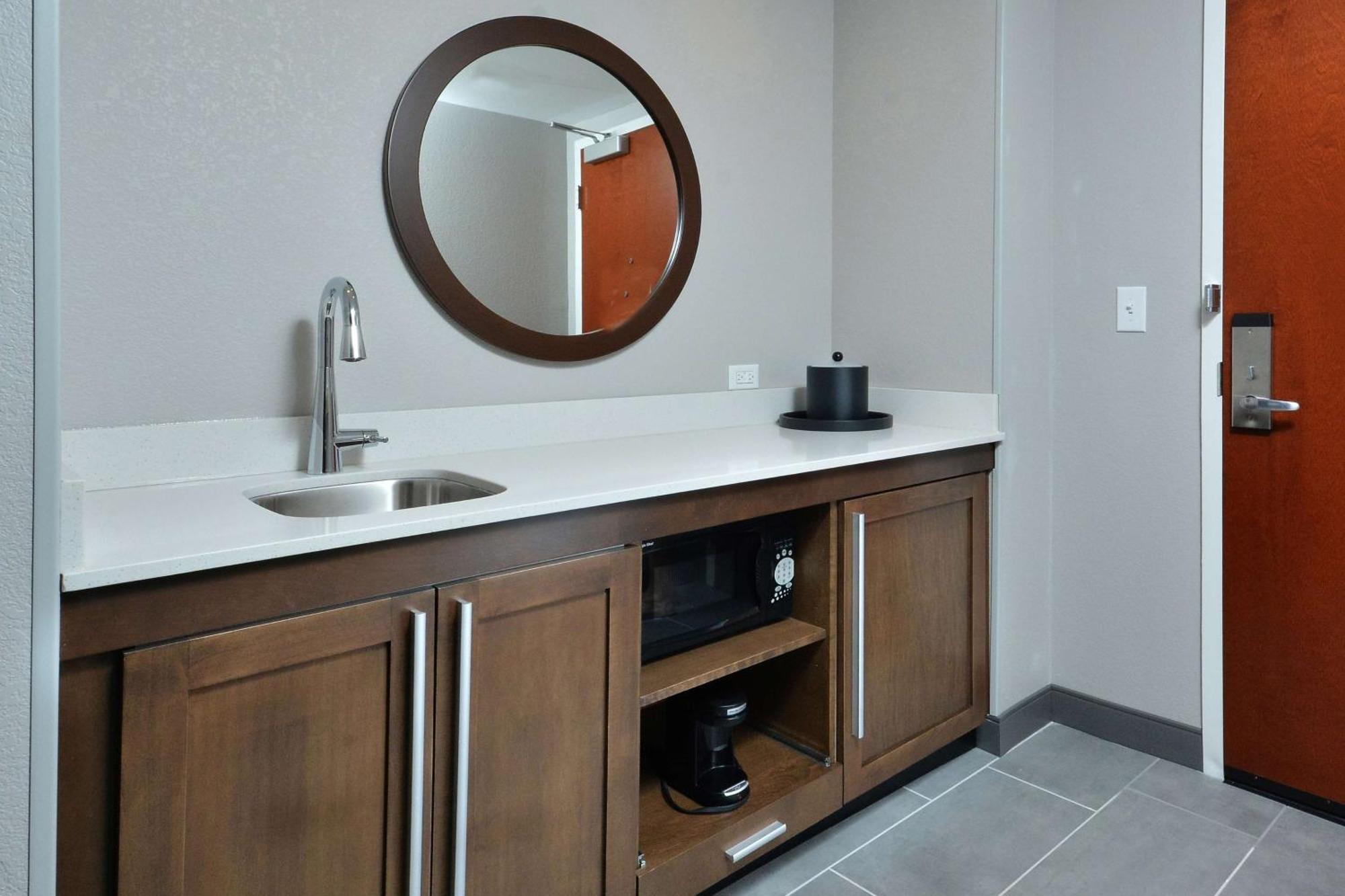Hampton Inn & Suites Charlotte North I 485 Ngoại thất bức ảnh