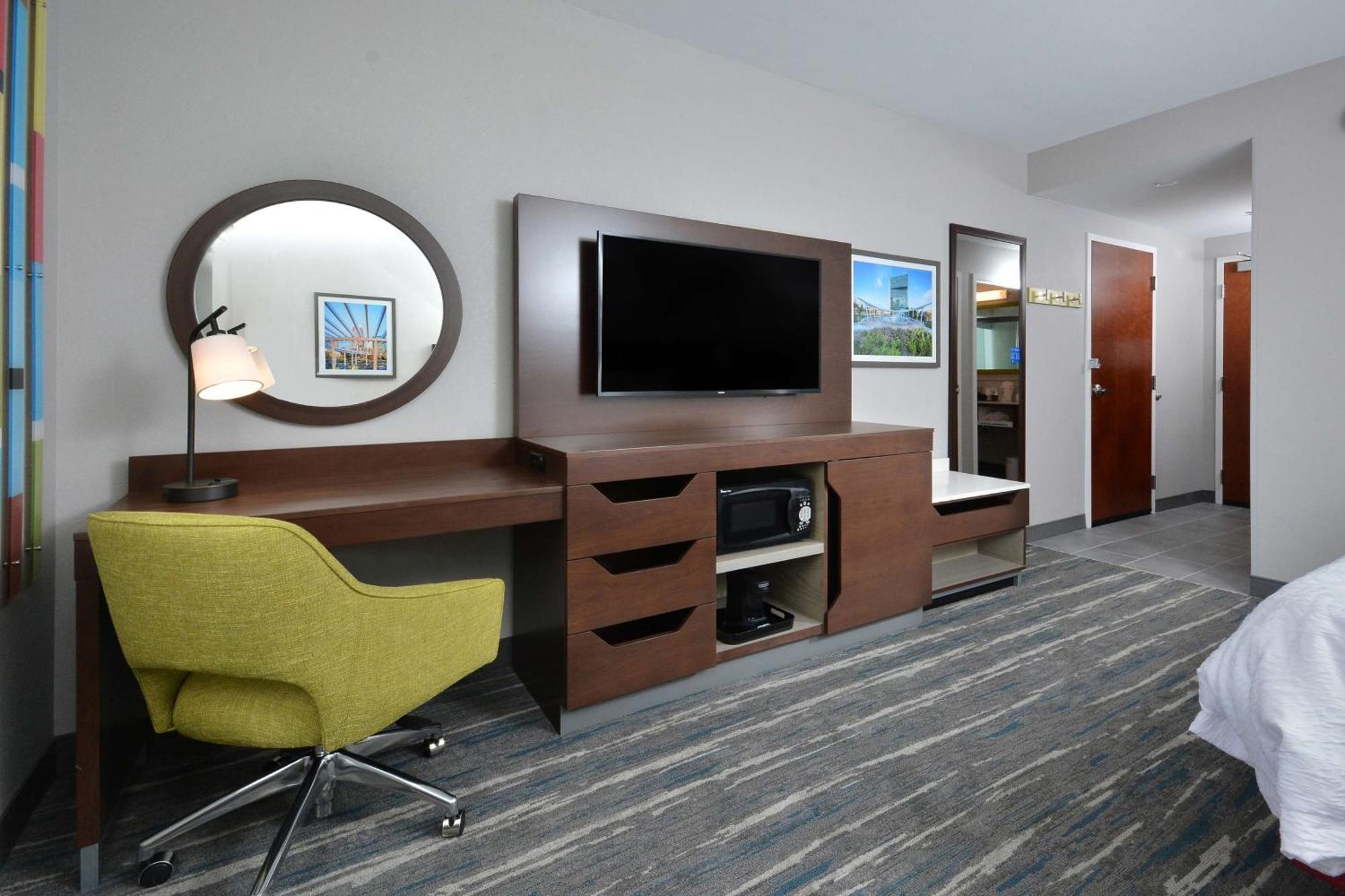 Hampton Inn & Suites Charlotte North I 485 Ngoại thất bức ảnh