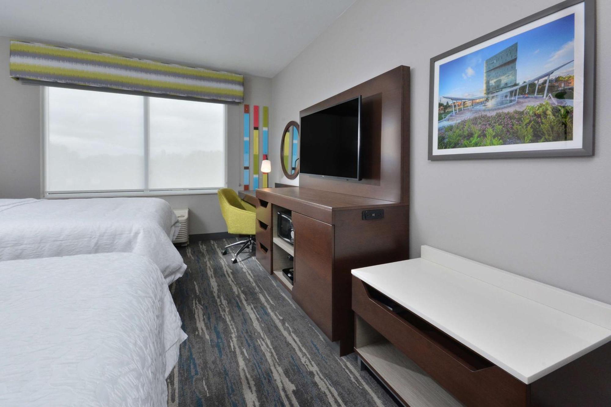 Hampton Inn & Suites Charlotte North I 485 Ngoại thất bức ảnh